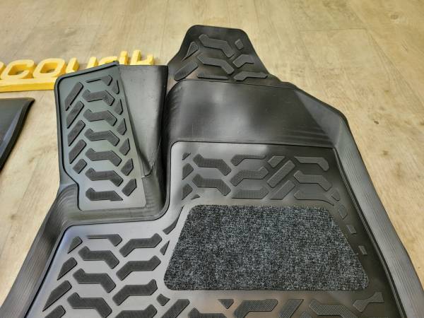 Коврики в салон Toyota Esquire (2014-н.в.) 3 ряд + багажник